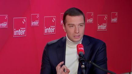 Jordan Bardella, le président du Rassemblement national, invité de France Inter, vendredi 2 décembre 2022. (FRANCE INTER)