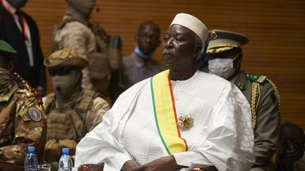 Le président de transition du Mali,&nbsp;Bah N'Daw, le 25 septembre 2020 à Bamako. (MICHELE CATTANI / AFP)