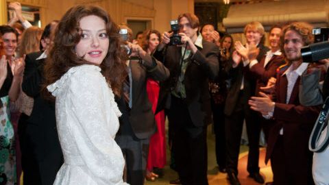 Une photo tir&eacute;e du film&nbsp;"Lovelace", de Rob Epstein et Jeffrey Friedman, montre&nbsp;Amanda Seyfried&nbsp;interpr&eacute;tant l'actrice porno Linda Lovelace. (DALE ROBINETTE / AP/ SIPA)