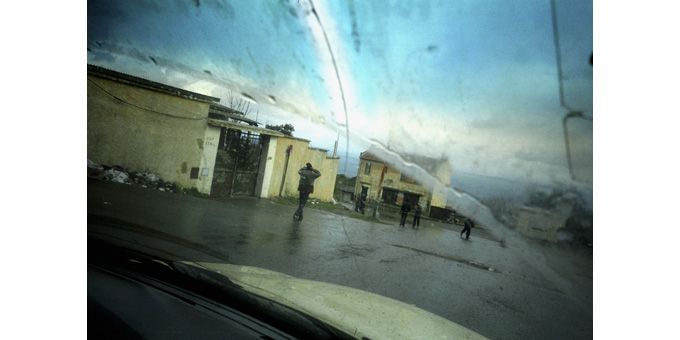 L&#039;Algérie d&#039;est en ouest, Alger, février 2003, grande banlieue d&#039;Alger, Quartier de Baïnem
 (Bruno Boudjelal / Agence VU)