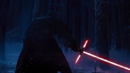 L'une des séquences du teaser de l'épisode VII de "Star Wars"...
 (Star Wars : Épisode VII - The Force awakens - capture image teaser officiel 2014)