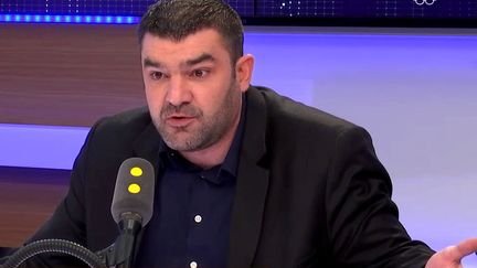 Jérémy Decerle, le président des Jeunes agriculteurs, était l'invité de "Tout est politique" vendredi 23 février 2018. (FRANCEINFO)