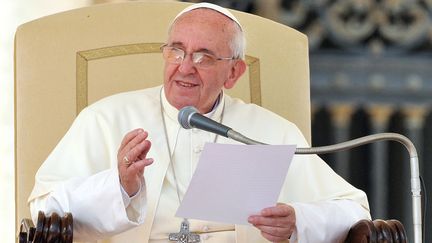 Le pape Fran&ccedil;ois, au Vatican, le 18 septembre 2013. (TIZIANA FABI / AFP)