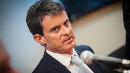 Manuel Valls, le Premier ministre, visite l'usine Peugeot &agrave; Sochaux (Doubs), le 5 f&eacute;vrier 2015. (  MAXPPP)