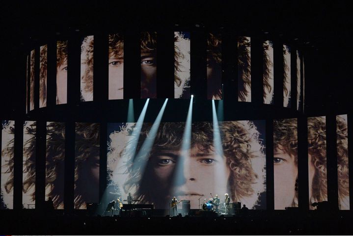 Hommage à Bowie lors des Brit Awards
 (Richard Young/Shutterst/SIPA)