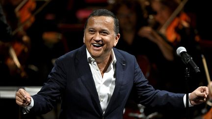 Yuri BUENAVENTURA avec l'Orchestre Symphonique de Lorraine sur la scène de l'Opéra lors de la 50ème édition de Nancy Jazz Pulsations, le 20 octobre 2023. (ALEXANDRE MARCHI / MAXPPP)