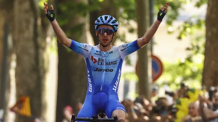 Simon Yates, vainqueur à Turin sur la quatorzième étape du Giro entre Santena et Turin, le 21 mai 2022.&nbsp; (LUCA BETTINI / AFP)