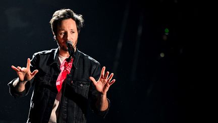 Vianney lors des 39e Victoires de la Musique, à la Seine Musicale de Boulogne-Billancourt, le 9 février 2024. (BERTRAND GUAY / AFP)