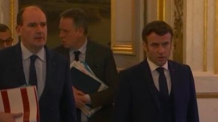 Les ministres du gouvernement&nbsp;Castex&nbsp;se sont&nbsp;réunis une dernière fois, mercredi 11 mai à l’Élysée. La journaliste Anne Bourse était sur place pour le 12/13. (FRANCE 3)