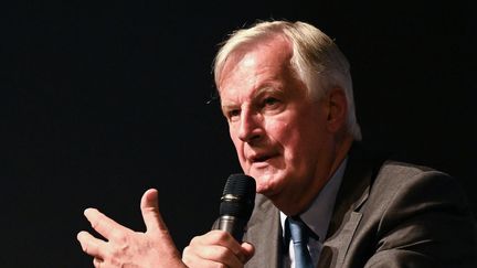 Michel Barnier, candidat LR à l'élection présidentielle, le 9 septembre 2021 à Nîmes (Gard). (PASCAL GUYOT / AFP)