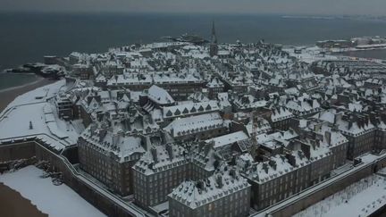 Saint-Malo sous la neige, mercredi 10 février.&nbsp; (CAPTURE ECRAN FRANCE 2)