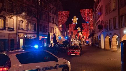 Le centre-ville de Strasbourg est bouclé mardi 11 décembre 2018 après une fusillade. (LUCILE GUILLOTIN / FRANCE-BLEU ALSACE (+ FB ELSASS))