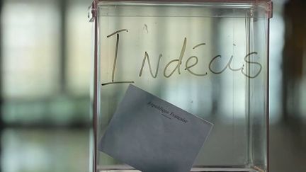 Présidentielle 2022 : les indécis, encore nombreux, pourraient jouer un rôle majeur (FRANCE 2)