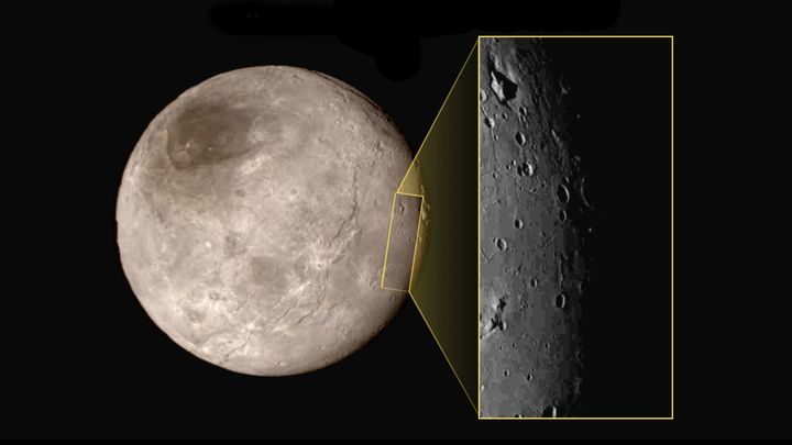 D&eacute;tail de Charon, la plus grande lune de Pluton. ( NASA / AFP )