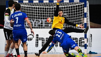 Ludovic Fabregas lors du match France - Suisse, le 18 janvier 2021. (ANNE-CHRISTINE POUJOULAT / AFP)