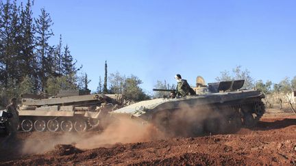 Les forces de Bachar Al-Assad au nord d'Alep, en Syrie, le 4 octobre 2014. (GEORGE OURFALIAN / REUTERS)