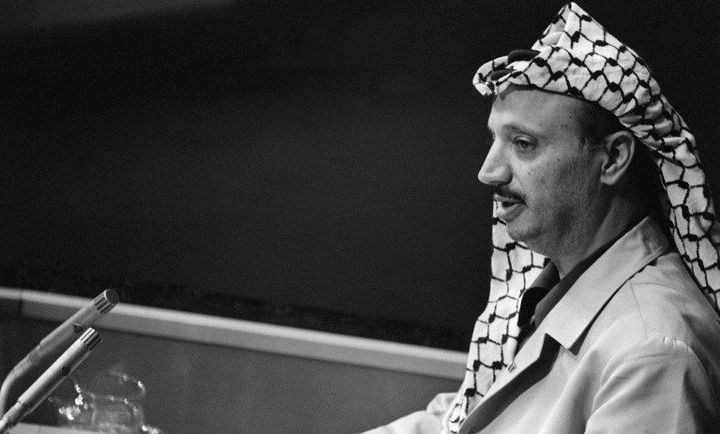 Yasser Arafat à la tribune de l'Onu en 1974 (AFP)