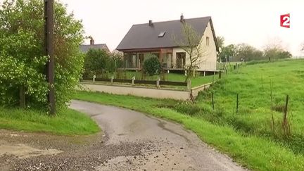 Capture d'écran d'un sujet évoquant la mort d'une fillette à Rumigny (Ardennes), emportée par les eaux après des orages.&nbsp; (FRANCE 2)