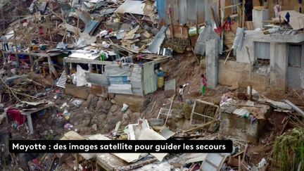 Faute de routes praticables, des photos aériennes permettent d'estimer les dégâts, mais aussi d'aider les secours vers les régions les plus touchées.