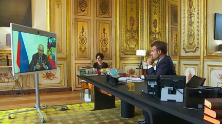 Guerre en Ukraine : un an de discussions depuis Paris pour Emmanuel Macron (France 3)