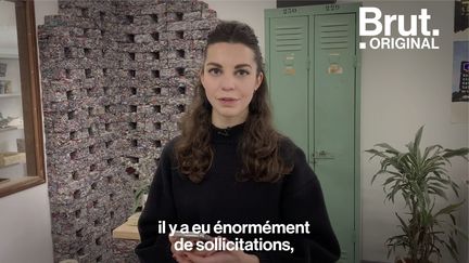 Transformer des vêtements usagés en briques, c'est le concept anti-gaspillage de Fabbrick. Un an après avoir rencontré sa fondatrice, Brut est allé voir ce qui a changé...