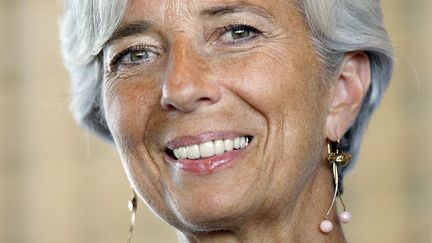 1 - Première femme ministre de l'Economie en France, Christine Lagarde est devenue la première femme à diriger le Fonds monétaire international. Portrait.

2 - Un ovni politique : De Christine La Gaffe sous Jacques Chirac à la meilleure ministre des Finances de la zone euro, couronnée par le «Financial Times».
3 - Christine Lagarde au FMI : un modèle pour les futures femmes chefs d’entreprise. (AFP PHOTO / THOMAS SAMSON)