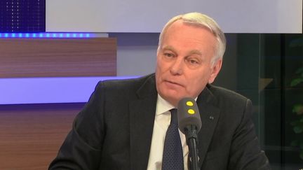 Jean-Marc Ayrault, ministre des Affaires étrangères, invité jeudi 9 mars de franceinfo. (RADIO FRANCE / FRANCEINFO)