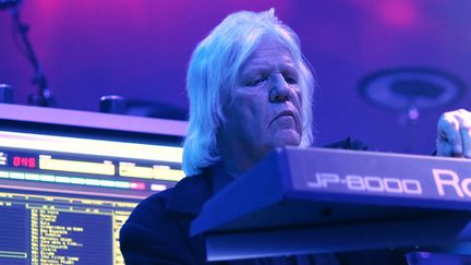 Edgar Froese sur scène à Berlin le 21 septembre 2006
 (Andreas Lander / dpa-Zentralbild / DPA)