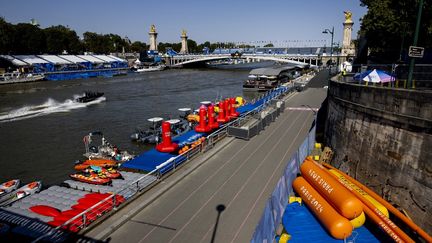 JO de Paris 2024 : le triathlon masculin reporté à mercredi en raison de la qualité de l'eau de la Seine