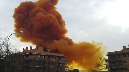 &nbsp; (Un nuage couleur de feu impressionnant en Catalogne © REUTERS/Paula Arias)