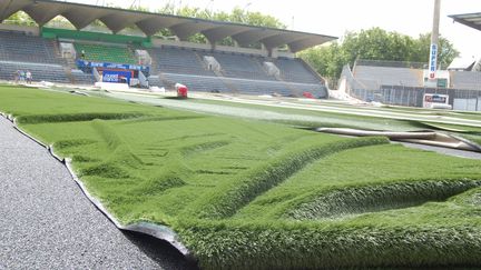 La pelouse synthétique du stade de Lorient (GAEL LE SAOUT / MAXPPP TEAMSHOOT)