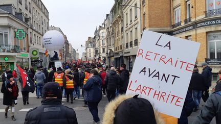 Manifestation contre la réforme des retraites à Reims (Marne), le 24 janvier 2020. (AURÉLIE JACQUAND / RADIO FRANCE)