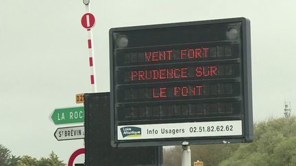 Météo : plusieurs villes prennent des mesures avant le passage de la tempête Diego&nbsp; (France 3)