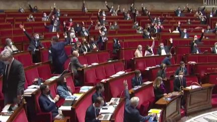 L'Assemblée nationale en quête d'une majorité, une situation inédite ?