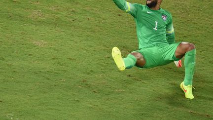 Le gardien de but am&eacute;ricain Tim Howard lors du match opposant les Etats-Unis au Ghana &agrave; Natal, le 16 juin 2014. (JAVIER SORIANO / AFP)