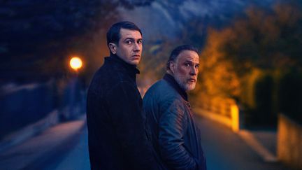 Les acteurs Bastien Bouillon et Bouli Lanners dans une scène du film "La Nuit du 12" de Dominik Moll. (HAUT ET COURT)