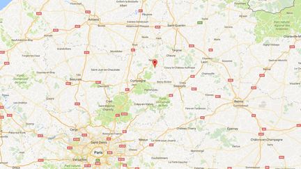 Une centaine d'armes de poing ont été découvertes dans des barils cachés dans un bois à Carlepont (Oise), le 12 octobre 2016. (GOOGLE MAPS)