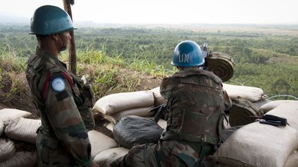 Des Casques Bleus de la Monusco, mission de maintien de la paix en R&eacute;publique d&eacute;mocratique du Congo, le 13 ao&ucirc;t 2012 &agrave; Kibati, pr&egrave;s de Goma. (MICHELE SIBILONI / AFP)