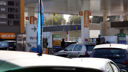 Station service dans le 3e arrondissemnet de Marseille, le 15 janvier 2023.&nbsp; (VALLAURI NICOLAS / MAXPPP)