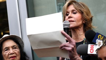 Déjà en décembre 2016, Jane Fonda, ici à Hollywood, soucieuse de l'environnement, avait affiché son opposition à un oléoduc en projet dans le Dakota du nord (TOMMASO BODDI / AFP)