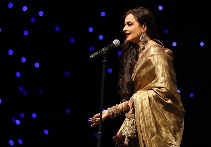 L'actrice indienne Rekah a reçu un prix pour l'ensemble de sa carrière.
 (KARIM SAHIB / AFP)