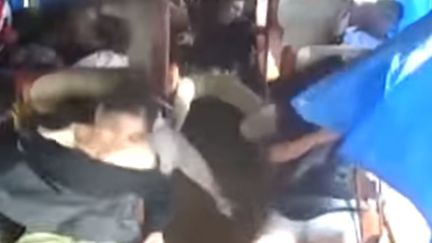 VIDEO. Chine : un accident de bus filmé de l'intérieur