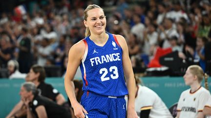 VIDEO. La démonstration de Marine Johannès avec l'équipe de France de basket, qui écarte l'Allemagne en quarts de finale des JO de Paris 2024