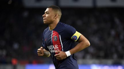 Kylian Mbappe lors du match de football de la Ligue 1 entre le Paris Saint-Germain et Clermont, le 3 juin 2023, au Parc des Princes à Paris. (HERVIO JEAN-MARIE / KMSP / AFP)