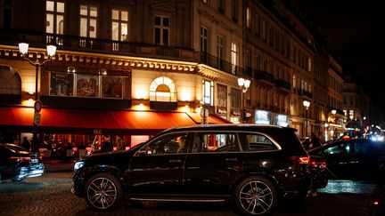 Paris town hall is organizing a vote this Sunday on tripling SUV parking prices.  Illustrative image.  (DIMITAR DILKOFF / AFP)