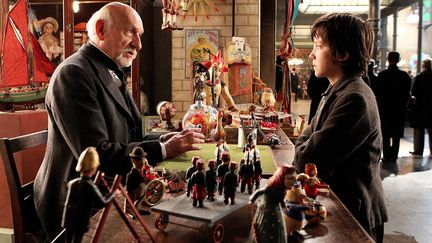 Ben Kingsley et Asa Butterfield dans "Hugo Cabret" de Martin Scorsese.&nbsp; (Copyright Warner Bros. France)