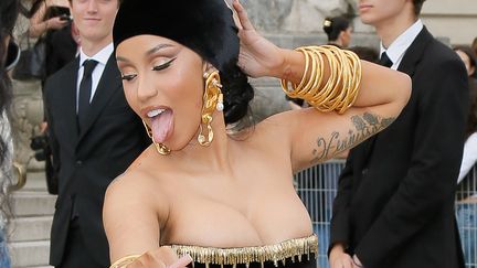 La rappeuse américaine Cardi B au défilé Schiaparelli dans le cadre de la Fashion Week de Paris, Haute Couture Automne/Hiver 2023-2024, le 3 juillet 2023 (JM HAEDRICH/SIPA / SIPA)