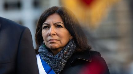 Anne Hidalgo, maire de Paris, sur France 2 : "Une épreuve terrible"