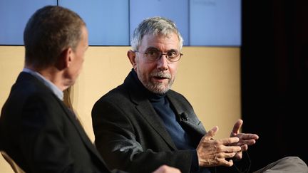 Paul Krugman, prix Nobel d'économie interpelle Donald Trump sur les dangers de sa politique économique.&nbsp; (NEILSON BARNARD / GETTY IMAGES NORTH AMERICA)