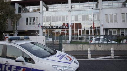 L'hôtel de police de Caen (Calvados), le 18 novembre 2012 (illustration). (CHARLY TRIBALLEAU / AFP)